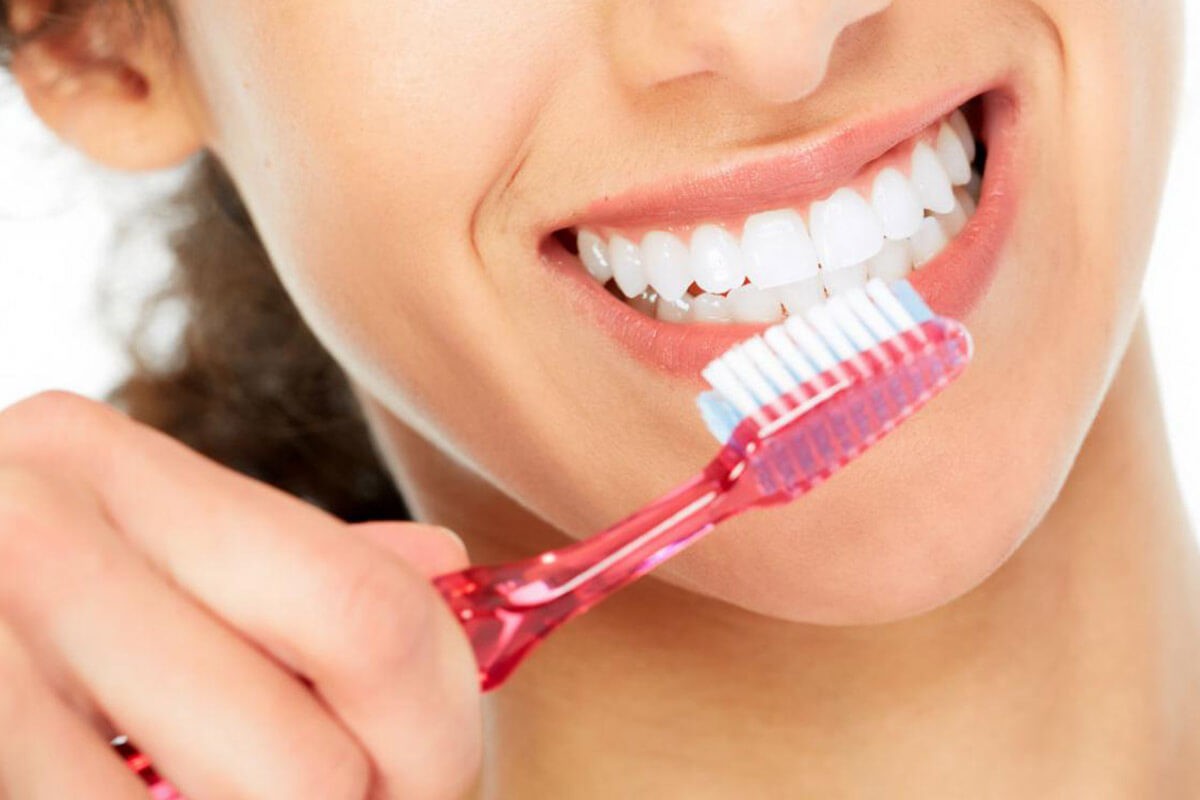 Doğru Diş Fırçalama Tekniği Nasıl Olmalıdır?